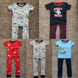 Boys Size 7 Carter’s Pajamas